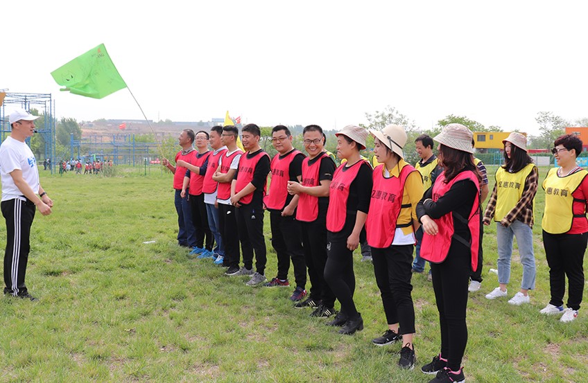 熱烈祝賀博陽(yáng)機(jī)械管理層拓展培訓(xùn)圓滿(mǎn)成功